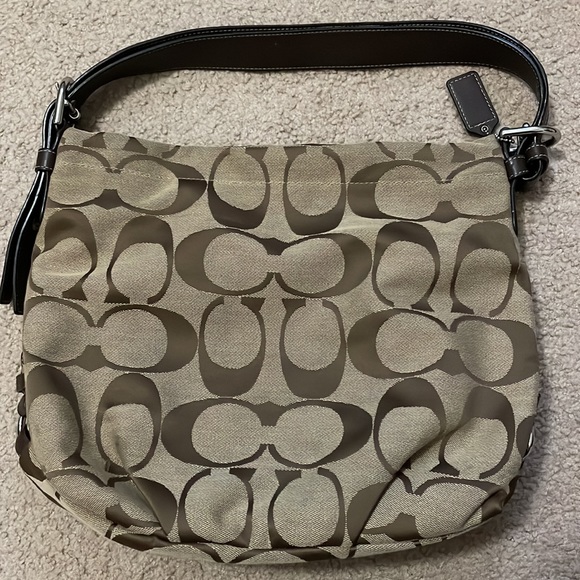 Coach !! - Picture 4 of 8